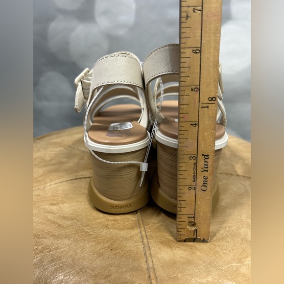 NWOB Sorel strappy cream off-white platform sandal size 9.5 - Picture 4 of 8